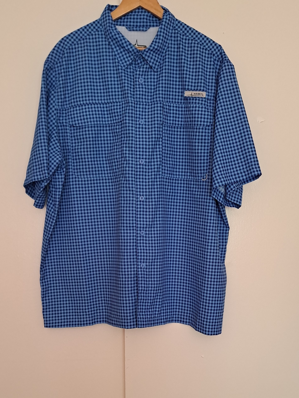 Habitat Blue Men's  Short-Sleeve Button-Down 50 +UPF fishing Shirt